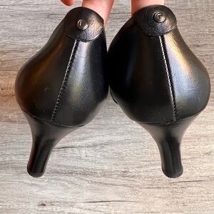 Rockport | Sleek Black Leather Heels | Size 8 | EUC